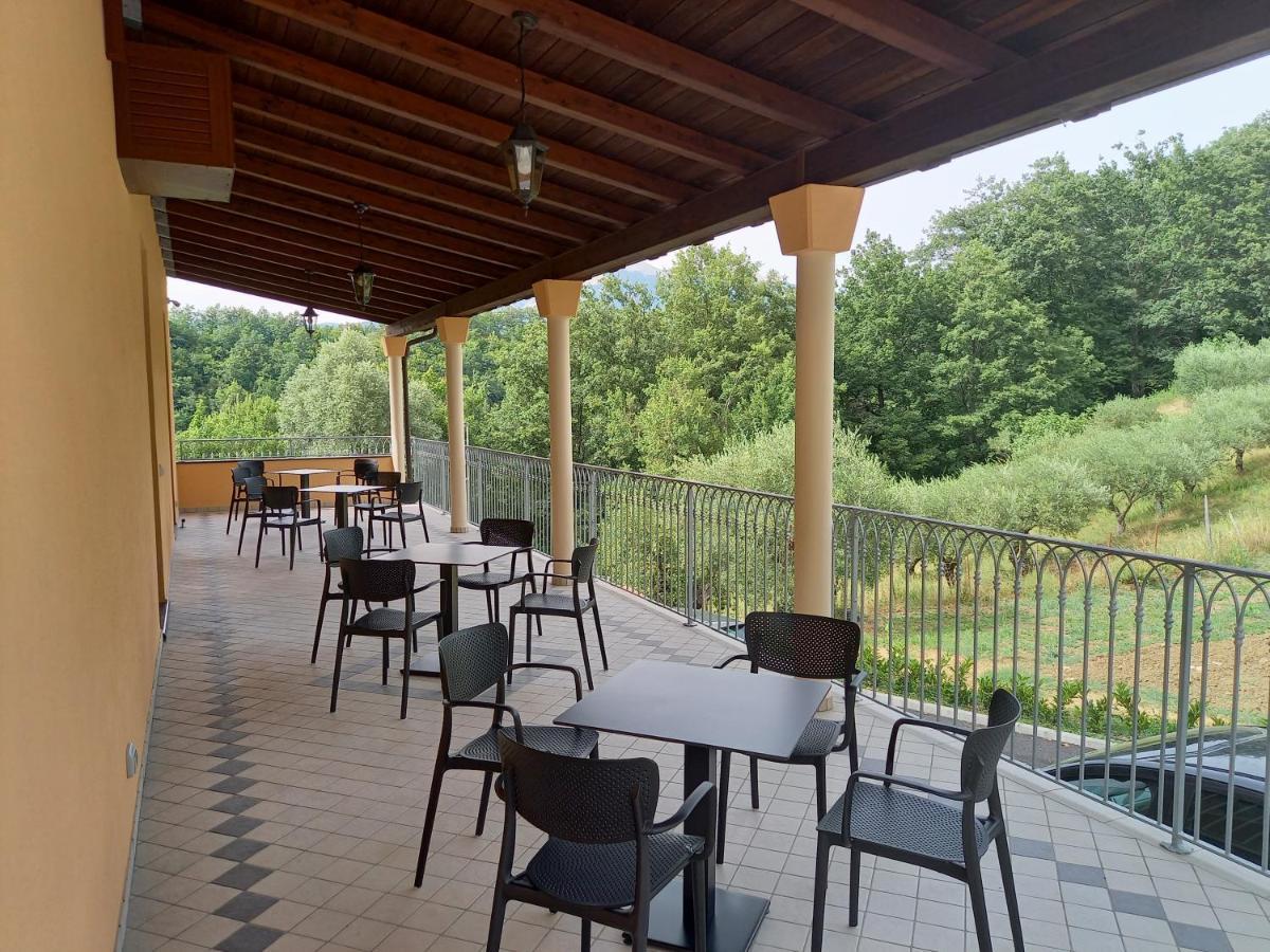 Hotel Ristorante Villa Terry Lauria Inferiore Ngoại thất bức ảnh