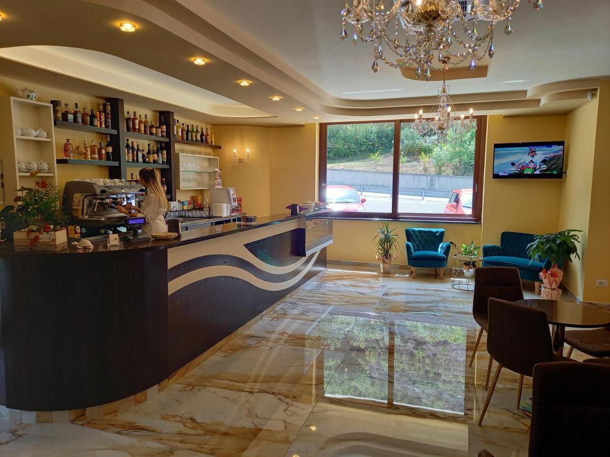 Hotel Ristorante Villa Terry Lauria Inferiore Ngoại thất bức ảnh