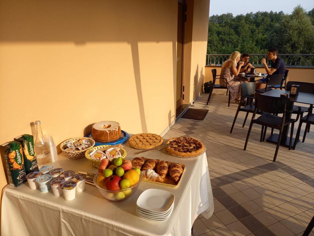 Hotel Ristorante Villa Terry Lauria Inferiore Ngoại thất bức ảnh