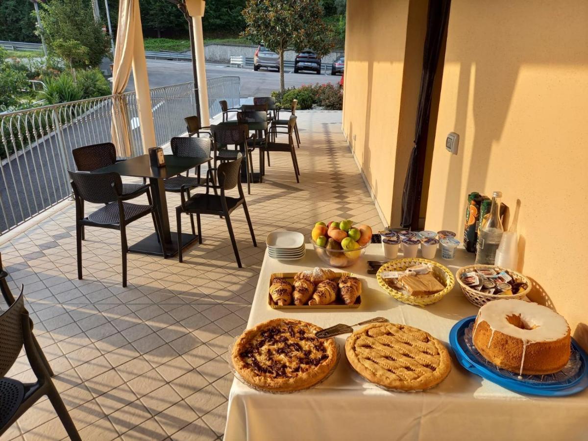 Hotel Ristorante Villa Terry Lauria Inferiore Ngoại thất bức ảnh